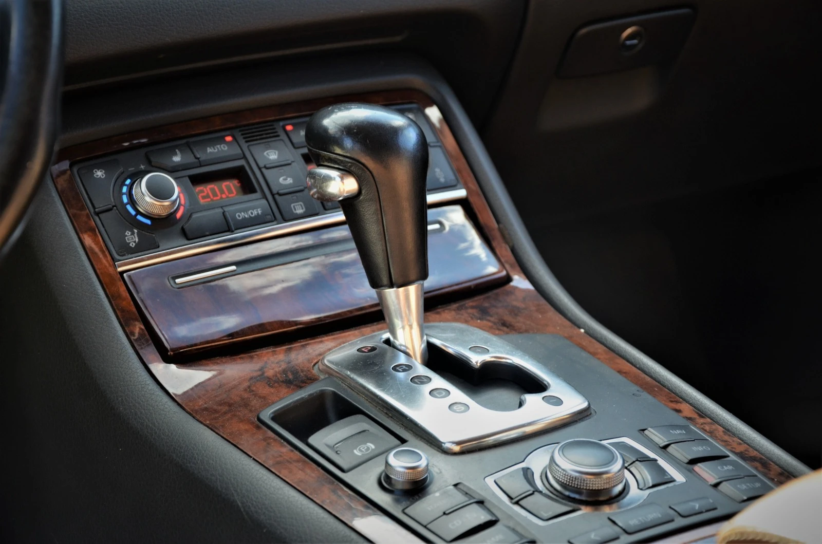 Audi A8 4.2 TDI S-line (��������) | Mobile.bg � ����������� 11