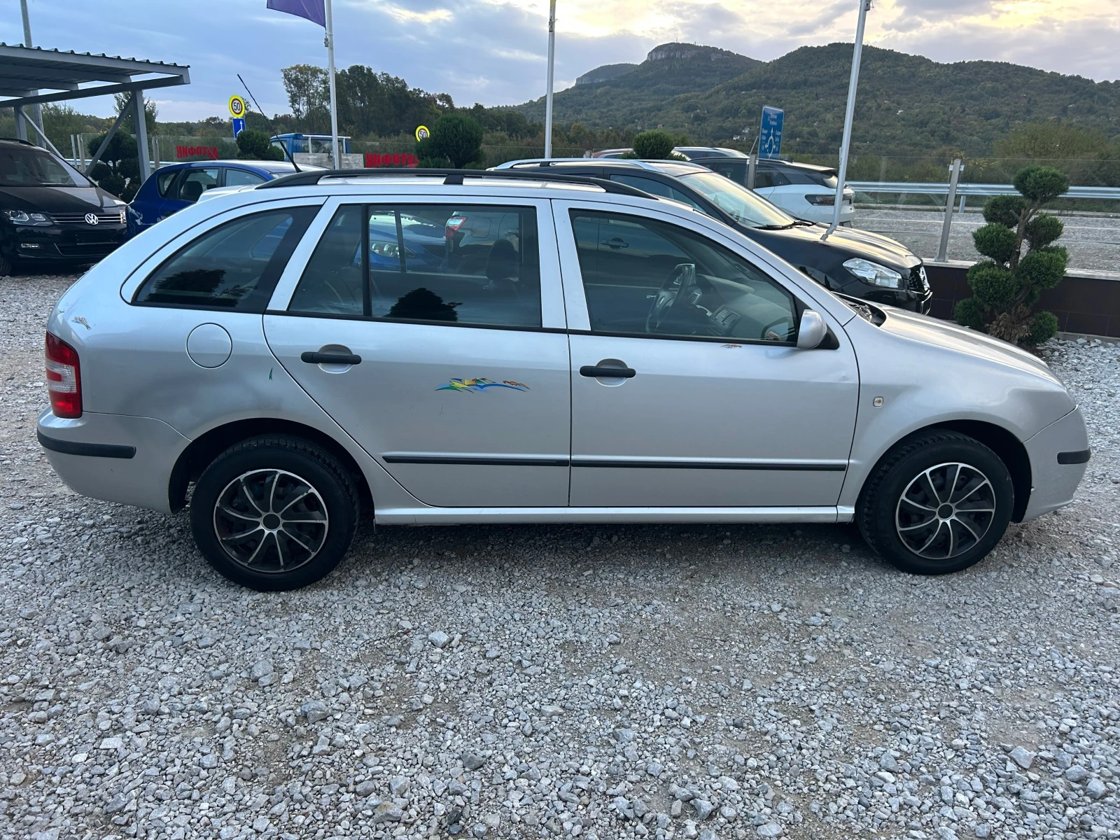 Skoda Fabia 1.2 БЕНЗИН ! ! ! КЛИМАТИК - изображение 4