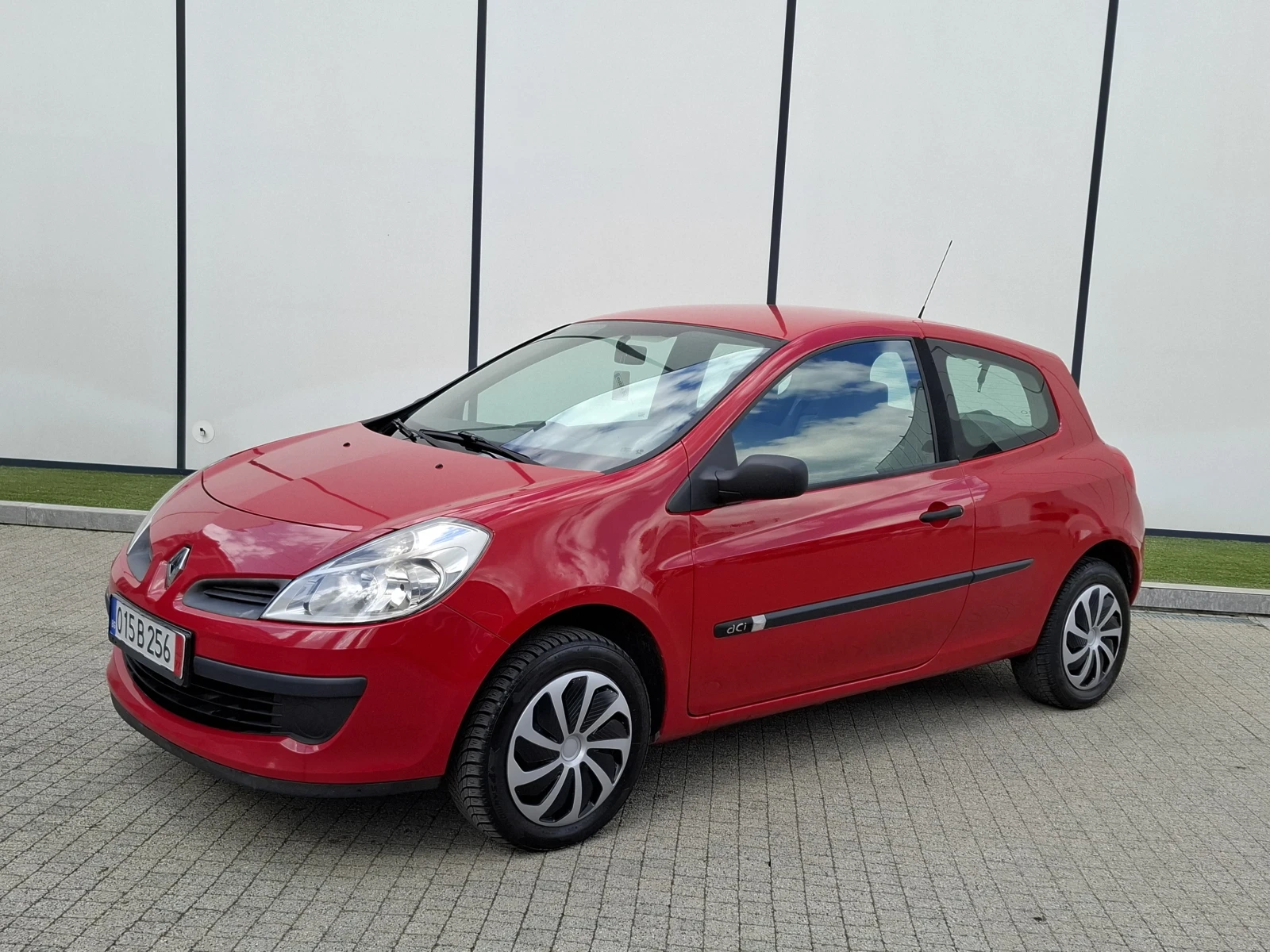 Renault Clio 1.5DCI* (86кс)* * FACELIFT* * * НОВ ВНОС* *  - изображение 4