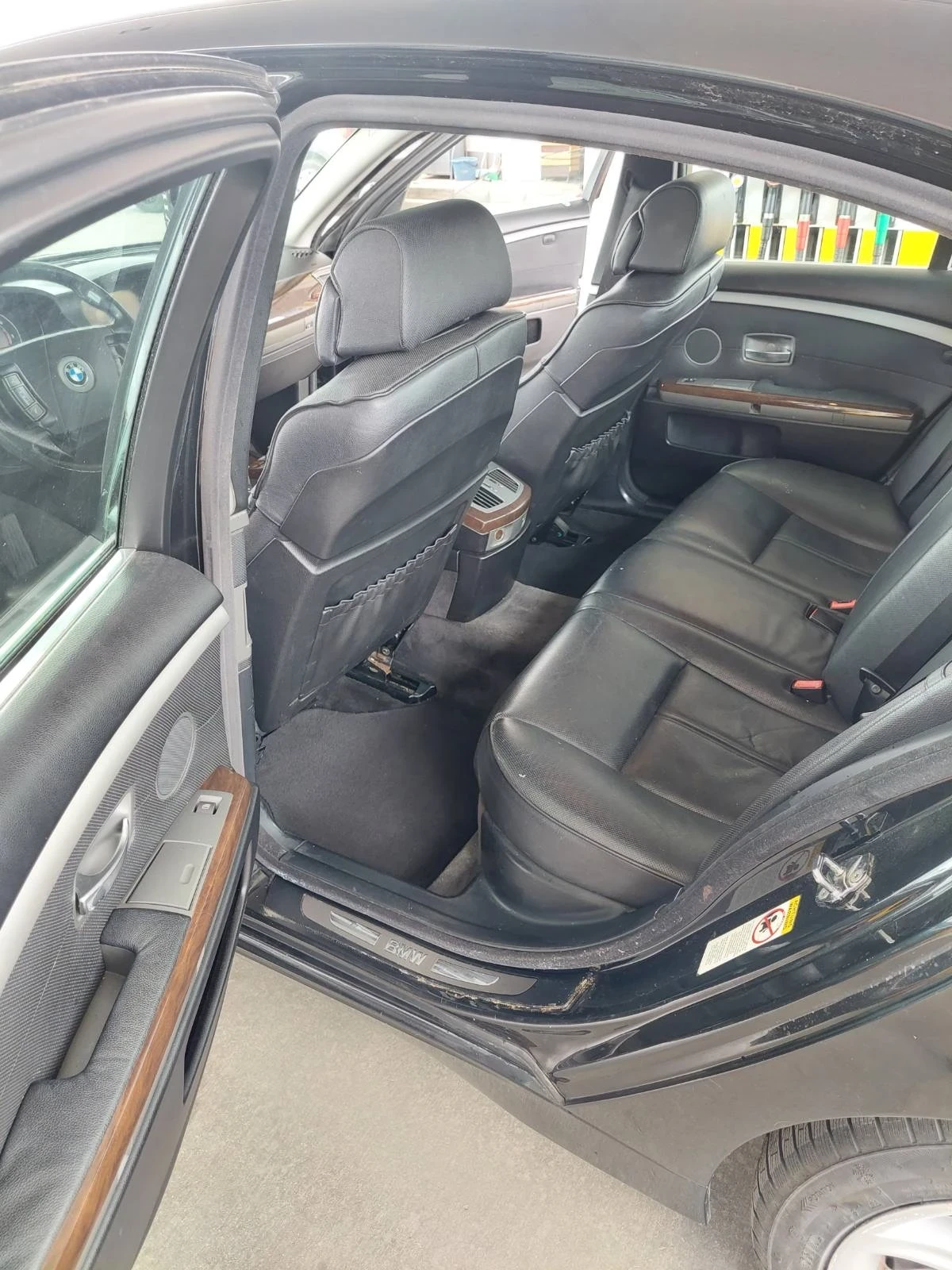 BMW 740  - изображение 8