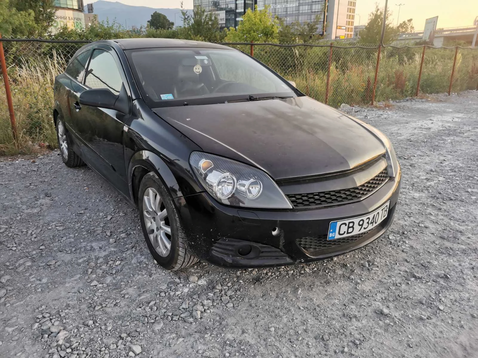Opel Astra GTC - изображение 4