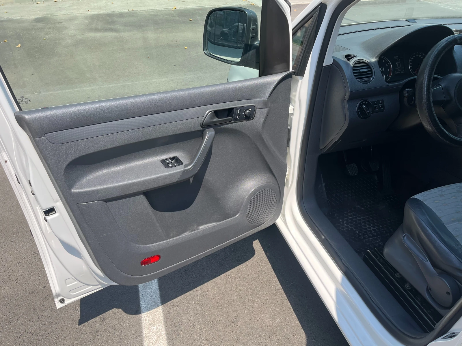 VW Caddy MAXI | Mobile.bg — изображение 9