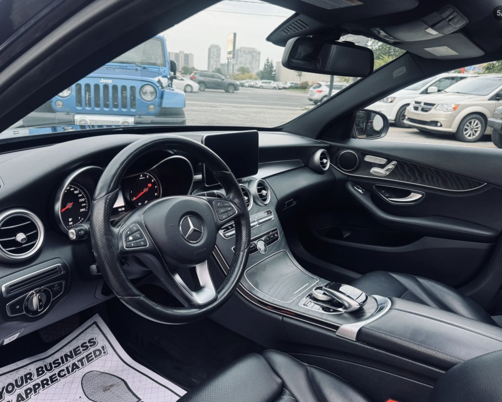 Mercedes-Benz C 300 4MATIC - изображение 5