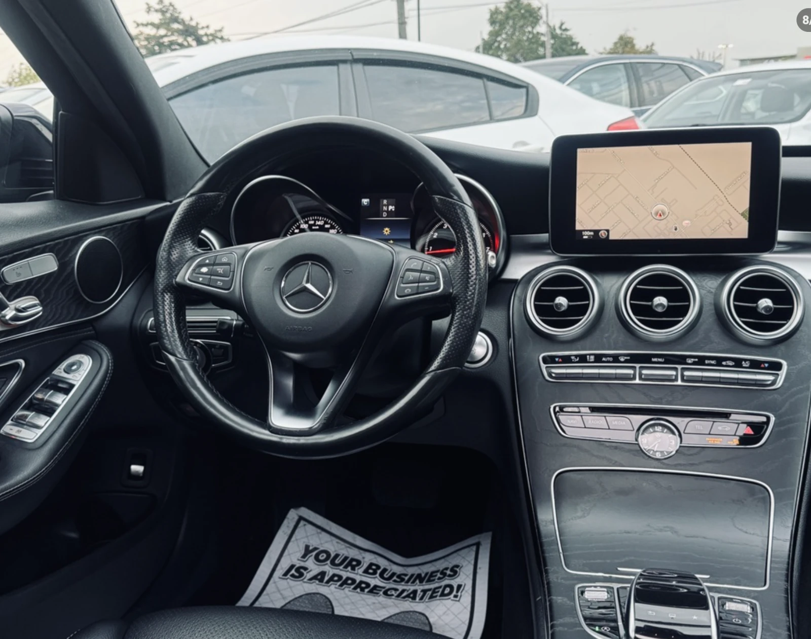 Mercedes-Benz C 300 4MATIC - изображение 8