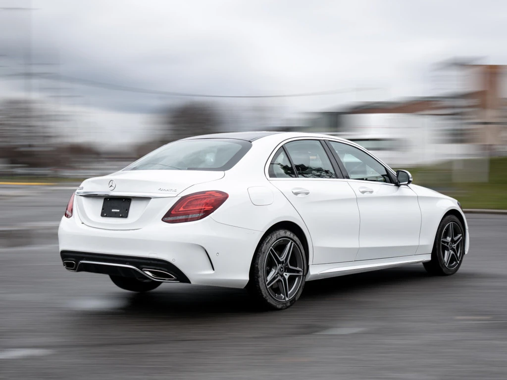 Mercedes-Benz C 300 4MATIC* Авто-Кредит(ЦЕНА ДО БЪЛГАРИЯ) - изображение 6