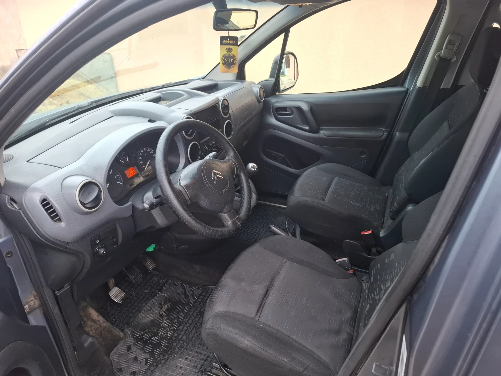 Citroen Berlingo 1.6 HDI 6+ 1 - изображение 4