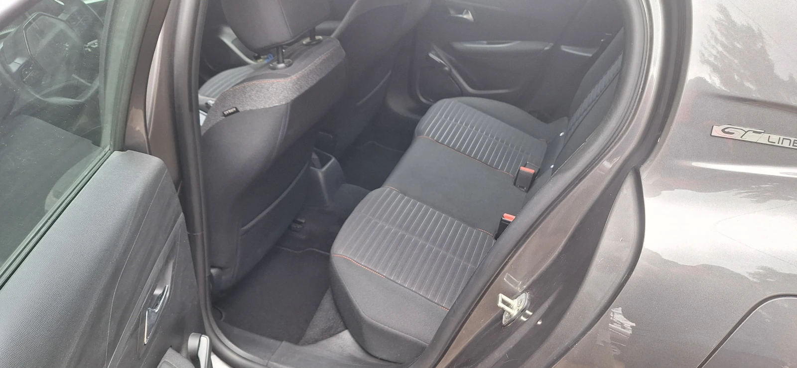 Peugeot 208 1.2i Pure Tech | Mobile.bg � ����������� 12