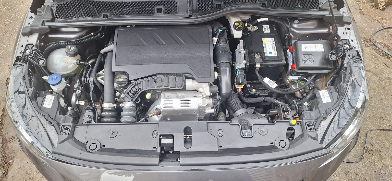 Peugeot 208 1.2i Pure Tech | Mobile.bg � ����������� 7