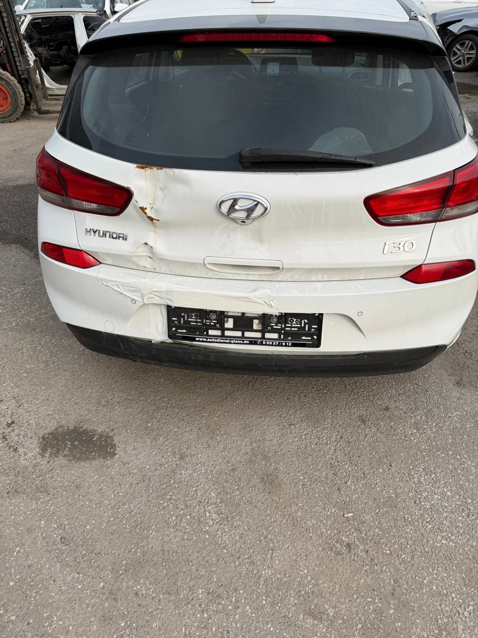 Hyundai I30 1.4, снимка 4 - Автомобили и джипове - 53720324