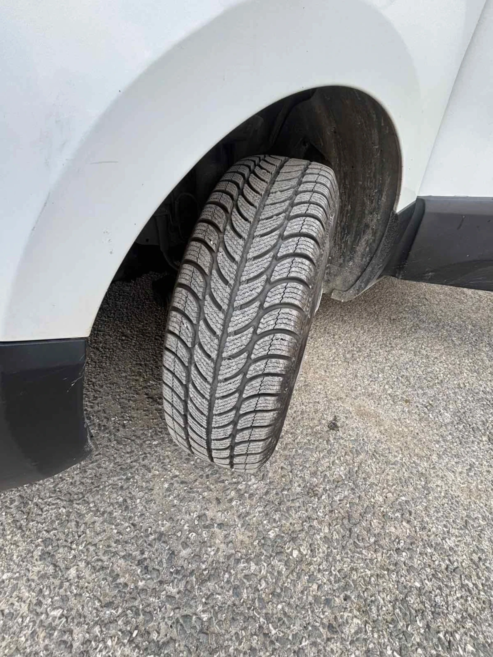 Fiat Fiorino 1.4 benzin + metan, снимка 4 - Автомобили и джипове - 53725792