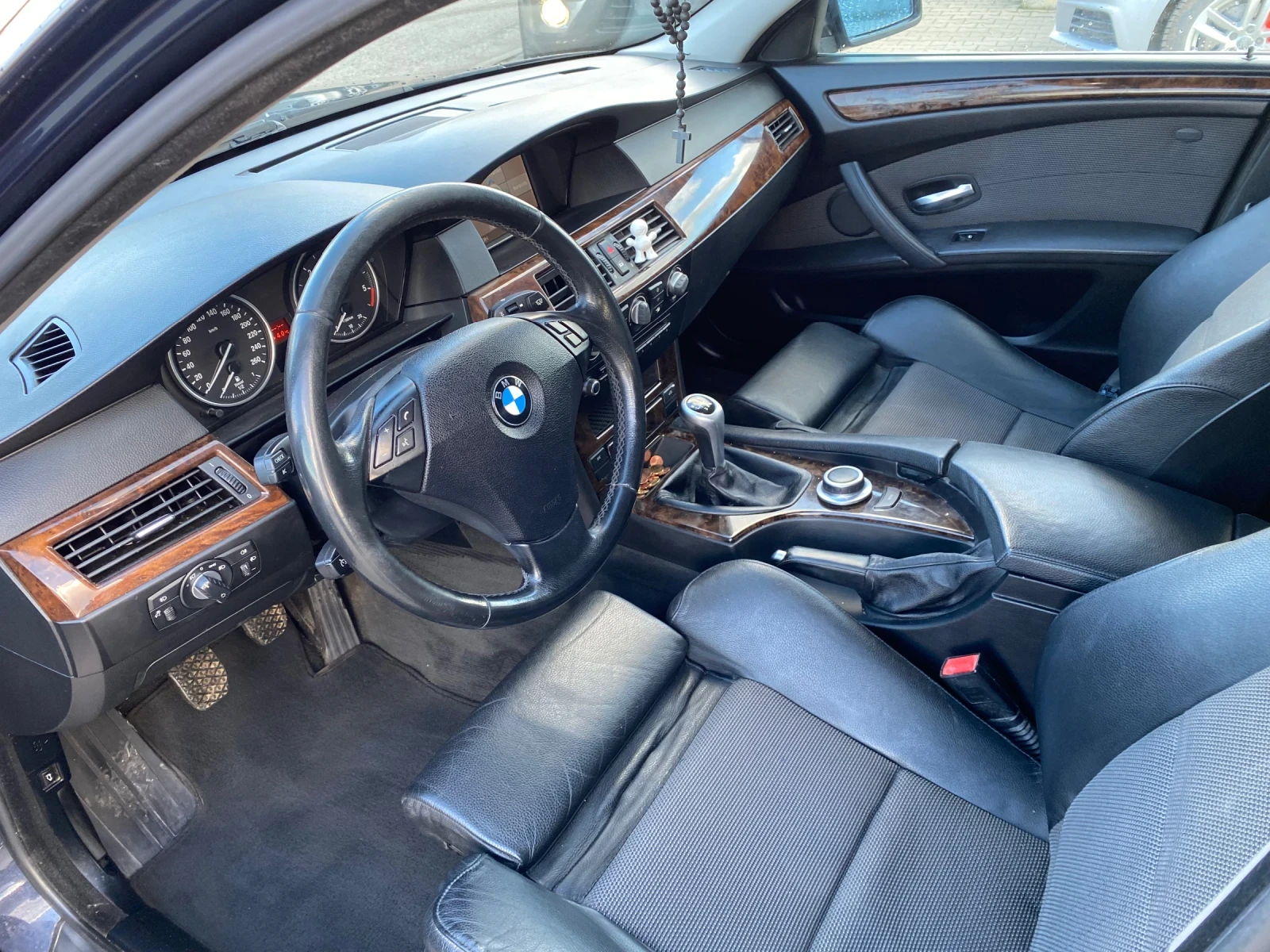 BMW 525 D 197к.с FACE ШВЕЙЦАРИЯ, снимка 6 - Автомобили и джипове - 53807127