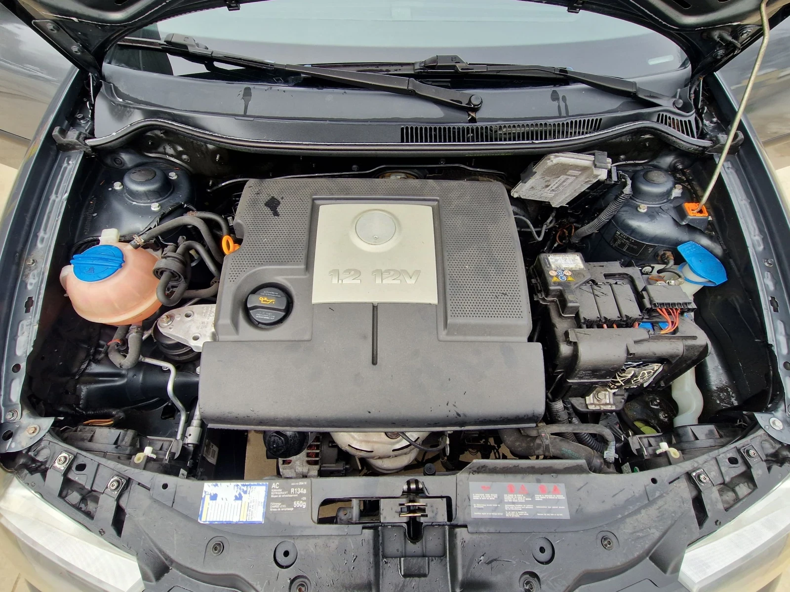 Seat Ibiza 1.2i 70к.с., снимка 13 - Автомобили и джипове - 53838811