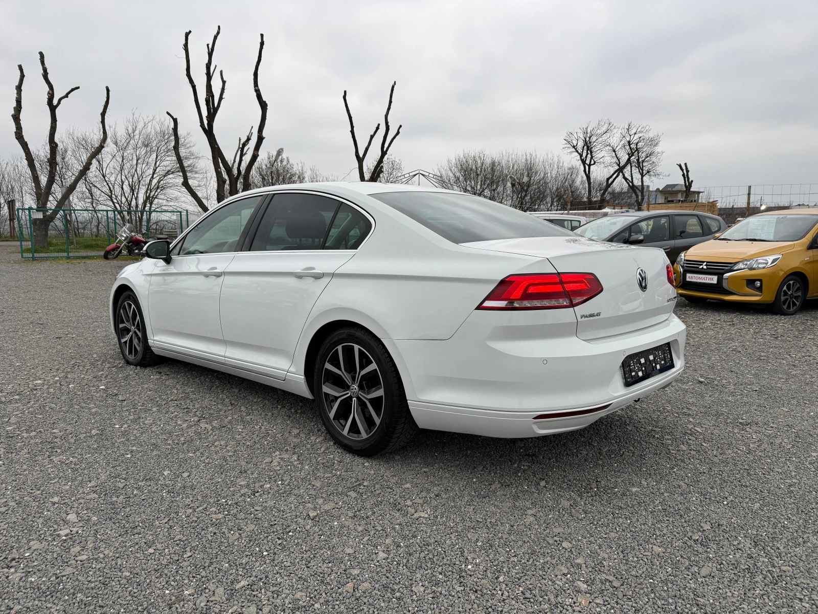 VW Passat 2.0TDI-150к.с. Автоматик, снимка 6 - Автомобили и джипове - 53938262