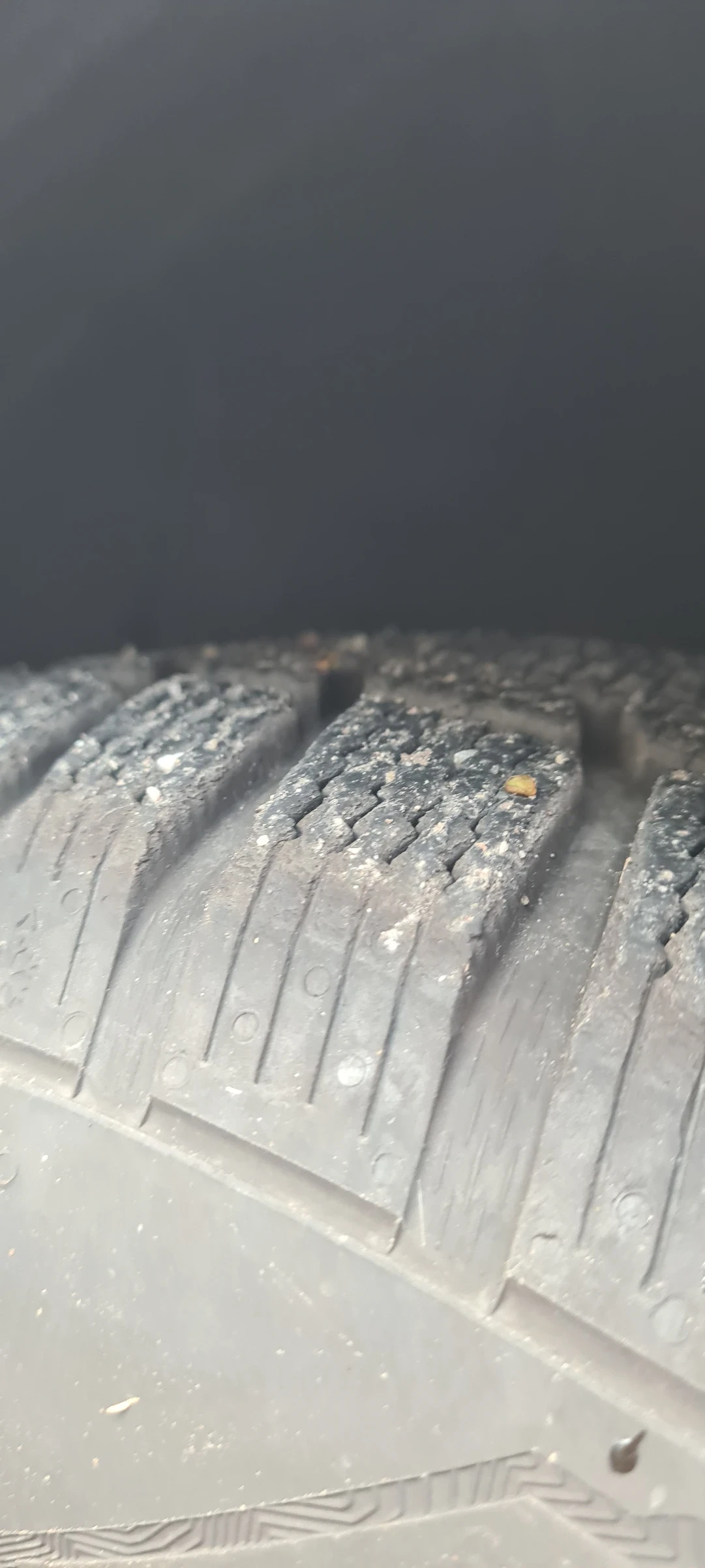 Toyota Avensis 2.0D4D, снимка 14 - Автомобили и джипове - 54140751