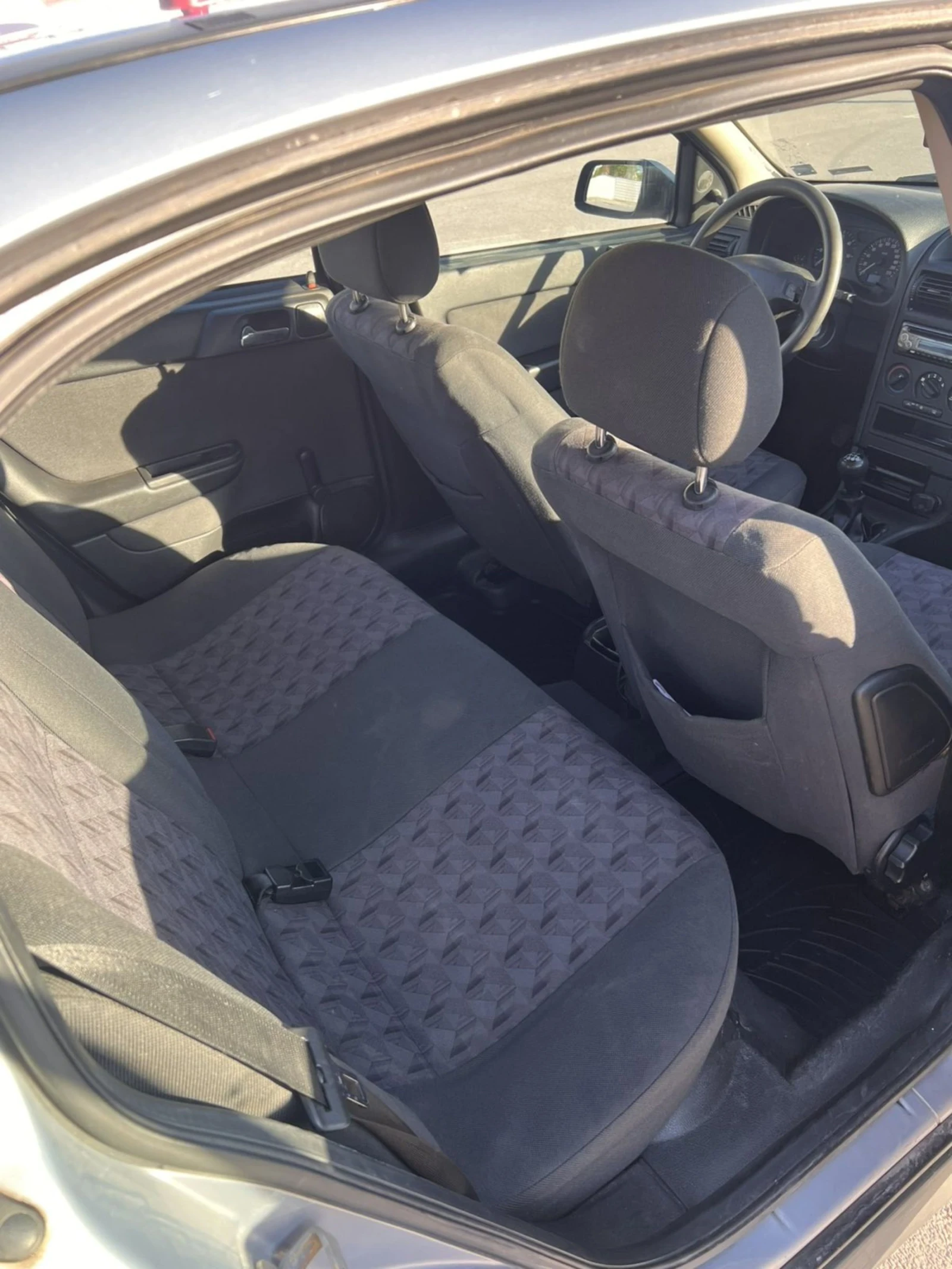 Opel Astra, снимка 5 - Автомобили и джипове - 54321617