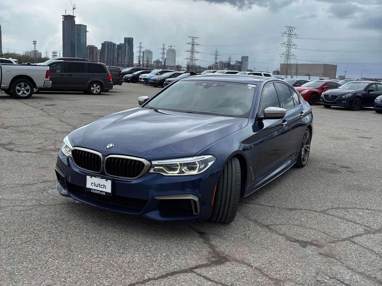BMW 550 * M550i xDrive * ДИСТРОНИК * 360 * ОБДУХВАНЕ