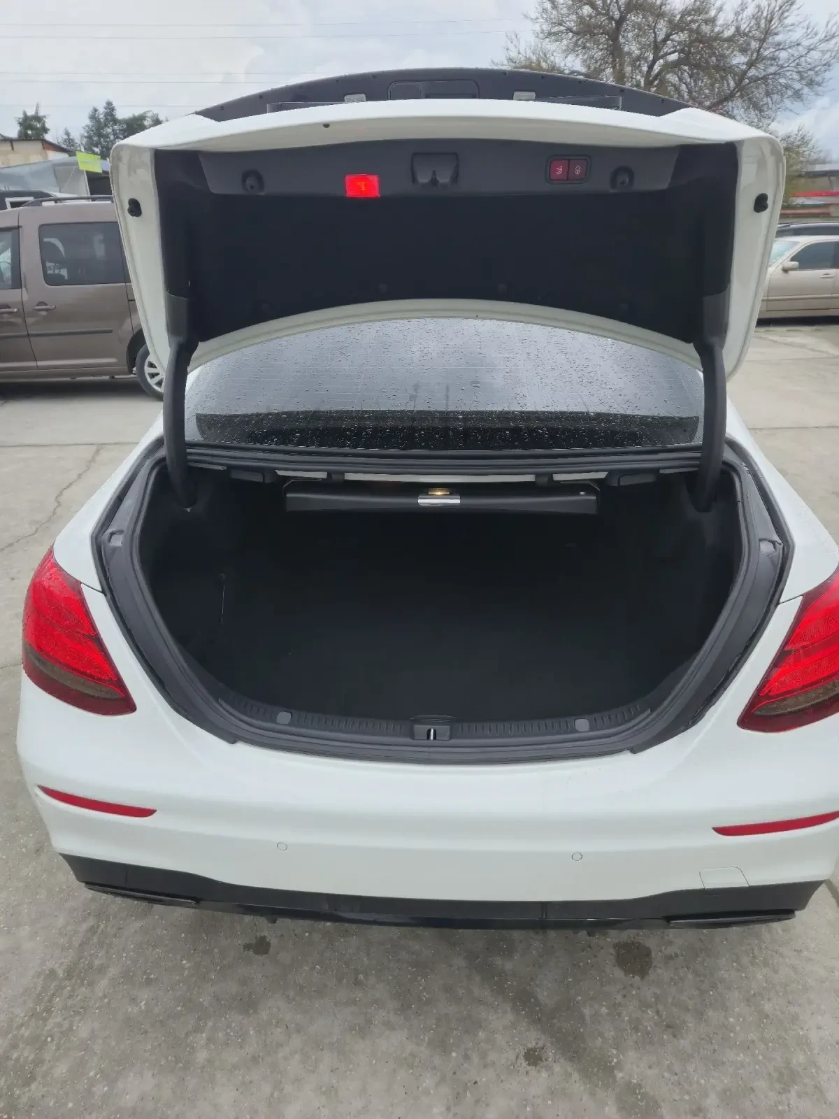 Mercedes-Benz E 300 E300, снимка 8 - Автомобили и джипове - 54575800