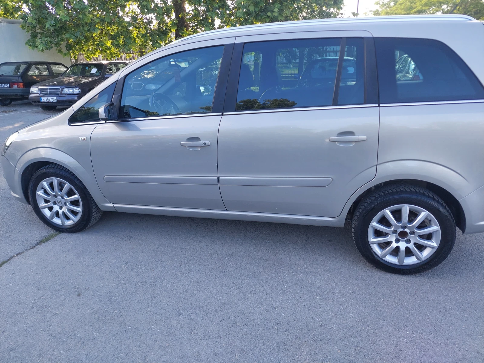 Opel Zafira ГАЗ БЕНЗИН, снимка 2 - Автомобили и джипове - 54663913