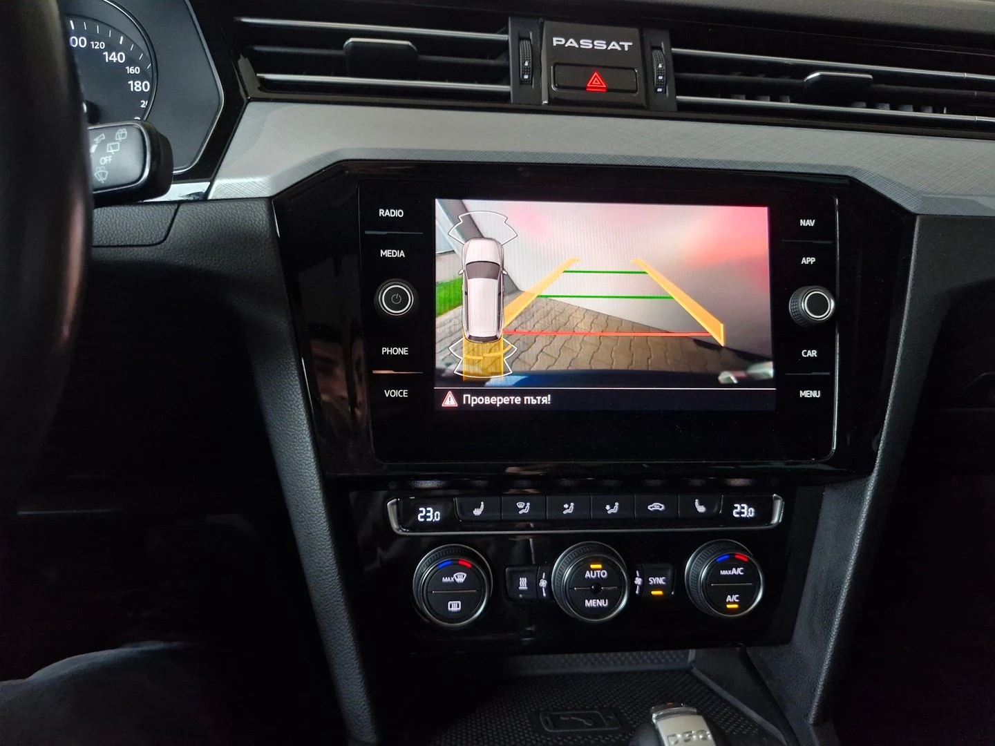 VW Passat, снимка 10 - Автомобили и джипове - 56422289