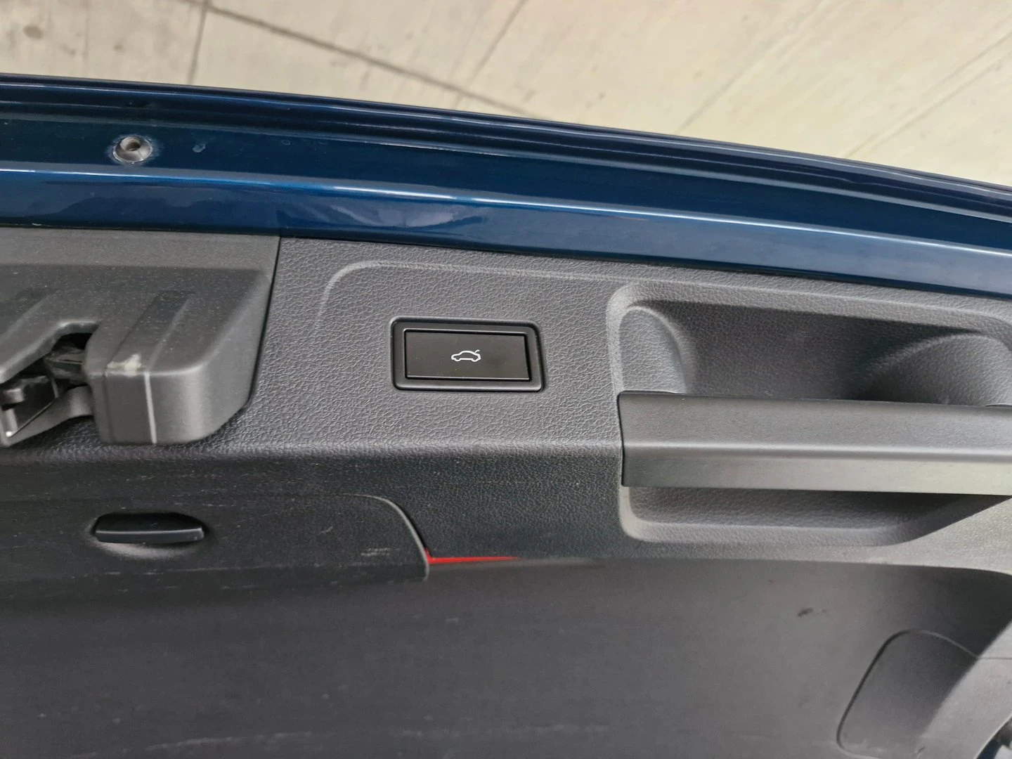VW Passat, снимка 16 - Автомобили и джипове - 56422289