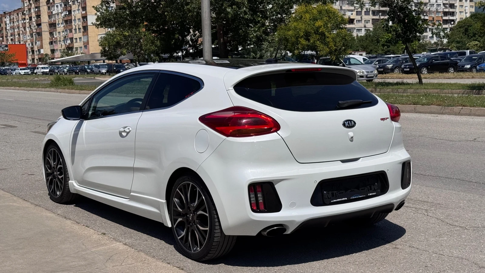 Kia Ceed 1.6GT TRACK 204кс * ТОП ИЗПЪЛНЕНИЕ* , снимка 3 - Автомобили и джипове - 54970125