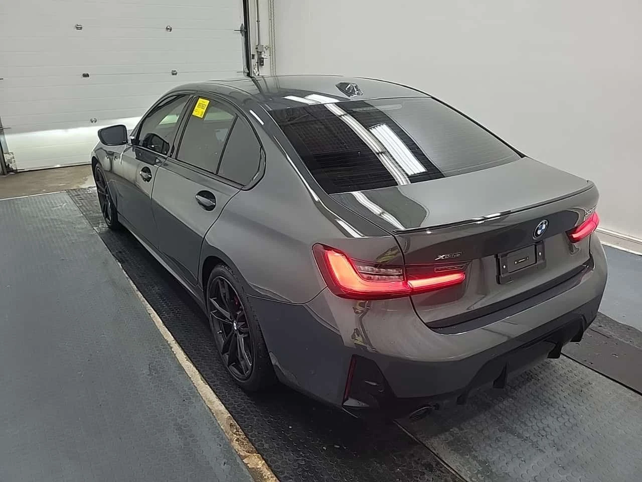 BMW 330 * 330I XDRIVE * АВТОКРЕДИТ БЕЗ ПЪРВОНАЧАЛНА ВНОСКА, снимка 4 - Автомобили и джипове - 55239769