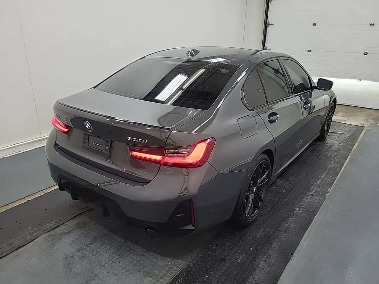 BMW 330 * 330I XDRIVE * АВТОКРЕДИТ БЕЗ ПЪРВОНАЧАЛНА ВНОСКА, снимка 3 - Автомобили и джипове - 55239769