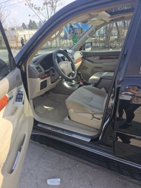 Toyota Land cruiser 7 места, 4.0-V6-бензин-4?4-250k.c.-Автоматик, снимка 10