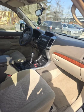 Toyota Land cruiser 7 места, 4.0-V6-бензин-4?4-250k.c.-Автоматик, снимка 6