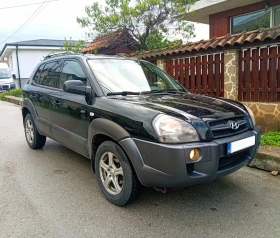 Hyundai Tucson 4х4 _6 скор._6л./100 км_Автопилот_Първи Собственик, снимка 1