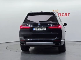BMW X7 * xDrive 40i* 7МЕСТА* МОНИТОРИ* 360* HUD* ПАНО* , снимка 4
