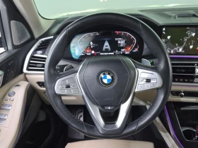 BMW X7 * xDrive 40i* 7МЕСТА* МОНИТОРИ* 360* HUD* ПАНО* , снимка 13