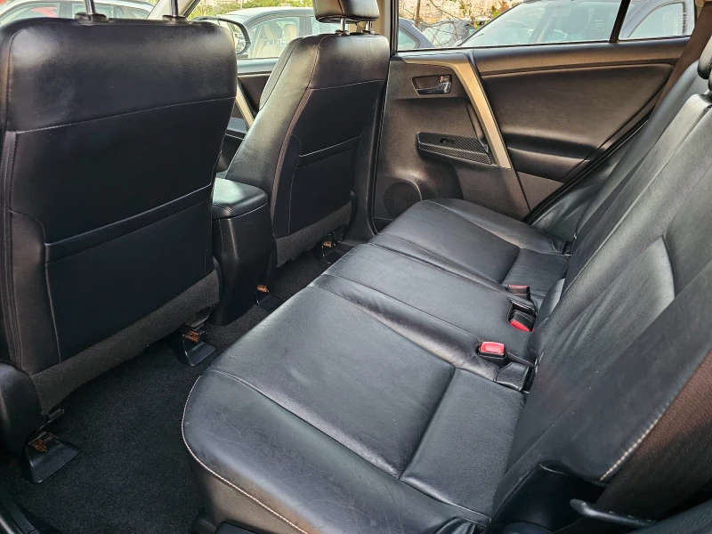 Toyota Rav4 2.2D, 150к.с., 4х4, Автоматик , снимка 10 - Автомобили и джипове - 51538695