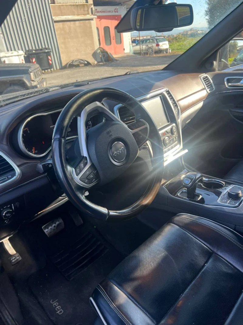 Jeep Grand cherokee 3.0 CRDi Overland , снимка 5 - Автомобили и джипове - 52581313