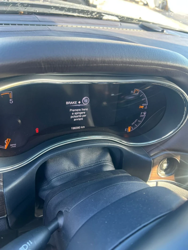 Jeep Grand cherokee 3.0 CRDi Overland , снимка 3 - Автомобили и джипове - 52581313