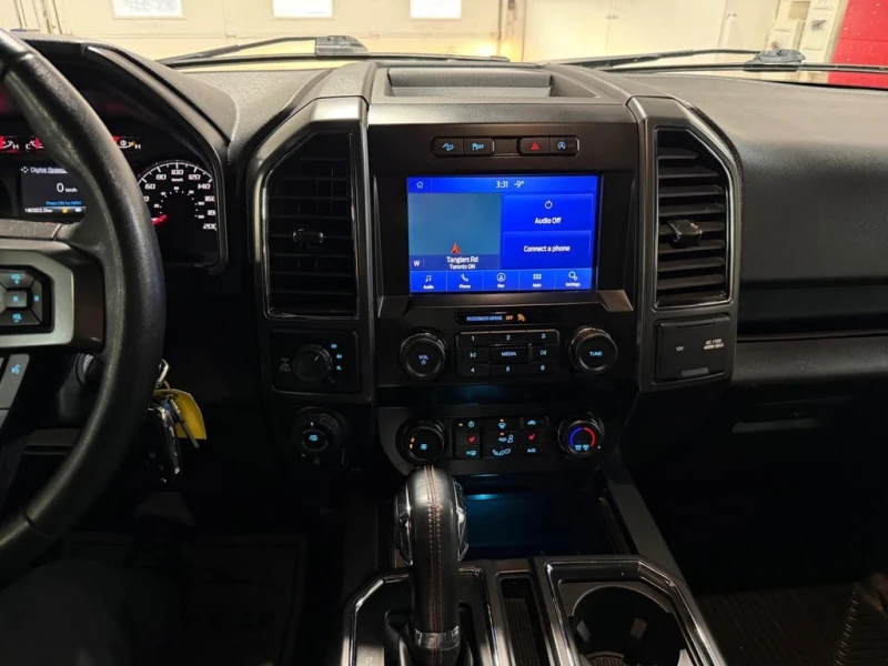 Ford F150 * 4WD SuperCrew Box * CARFAX * ФИНАНСИРАНЕ, снимка 11 - Автомобили и джипове - 52700235