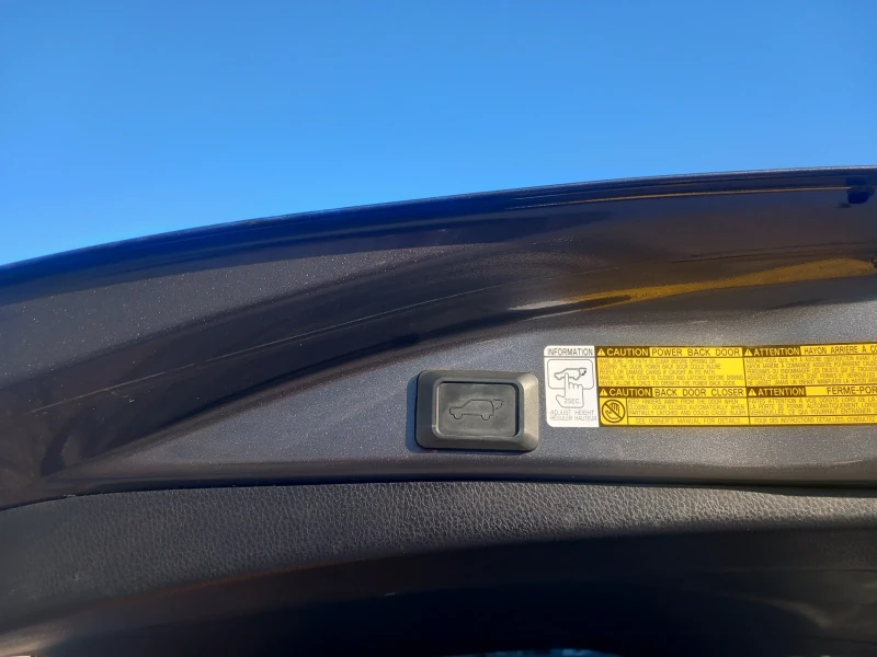 Toyota Rav4 22 150кс, снимка 4 - Автомобили и джипове - 53101282