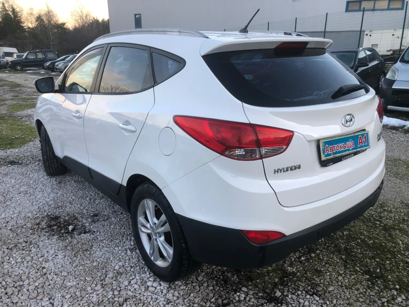 Hyundai IX35, снимка 6 - Автомобили и джипове - 53112487
