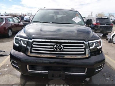 Toyota Sequoia Platinum * 4Х4 * Run&Drive * Сервизна история * , снимка 2 - Автомобили и джипове - 53817940