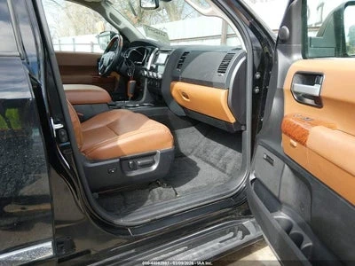 Toyota Sequoia Platinum * 4Х4 * Run&Drive * Сервизна история * , снимка 8 - Автомобили и джипове - 53817940