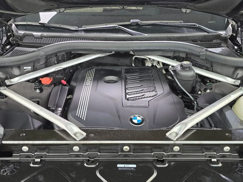 BMW X7 * xDrive 40i* 7МЕСТА* МОНИТОРИ* 360* HUD* ПАНО* , снимка 6 - Автомобили и джипове - 55663050