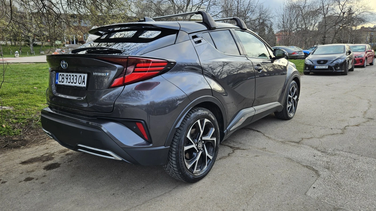 Toyota C-HR 2.0Hybrid/Facelift/Екстрово изпълнение, снимка 4 - Автомобили и джипове - 53583477