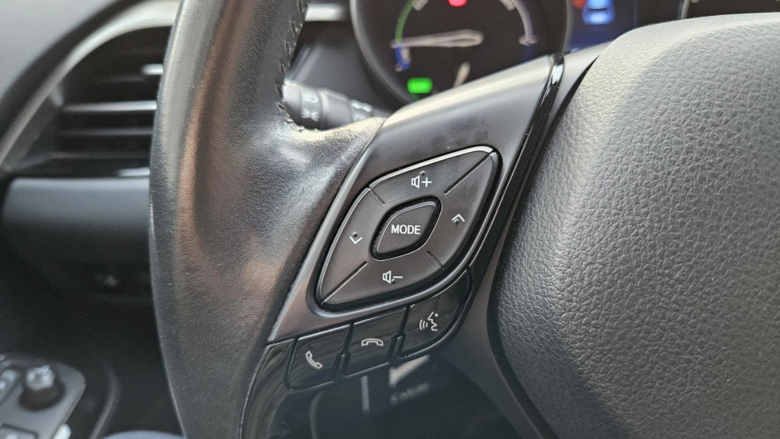 Toyota C-HR 2.0Hybrid/Facelift/Екстрово изпълнение, снимка 13 - Автомобили и джипове - 53583477