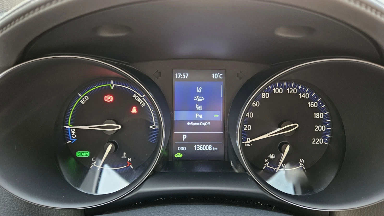 Toyota C-HR 2.0Hybrid/Facelift/Екстрово изпълнение, снимка 15 - Автомобили и джипове - 53583477