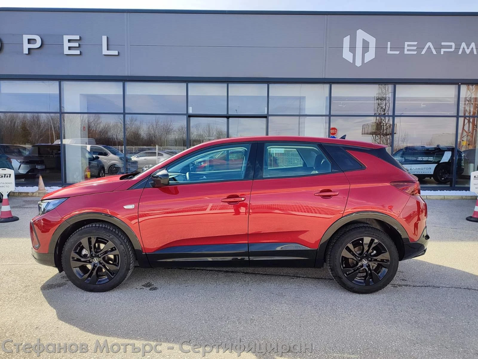 Opel Grandland X Business 1.2 Turbo (130hp) MT6, снимка 4 - Автомобили и джипове - 53708519