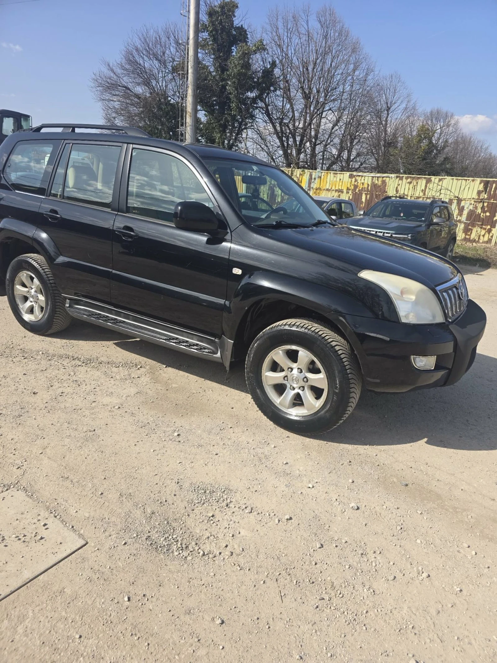 Toyota Land cruiser 7 места, 4.0-V6-бензин-4?4-250k.c.-Автоматик, снимка 4 - Автомобили и джипове - 54102105