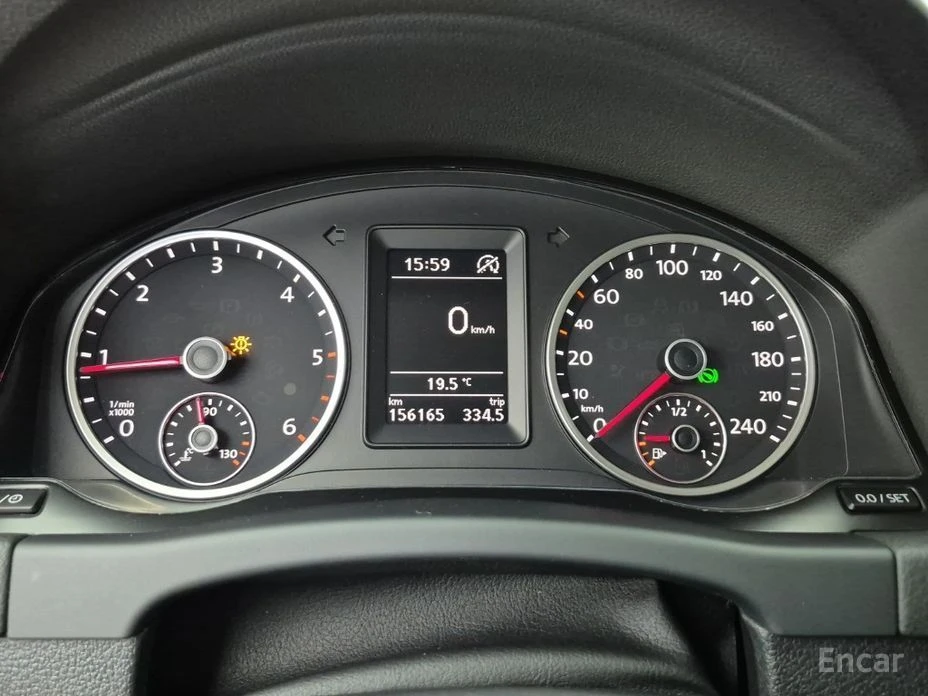 VW Tiguan, снимка 8 - Автомобили и джипове - 54555903