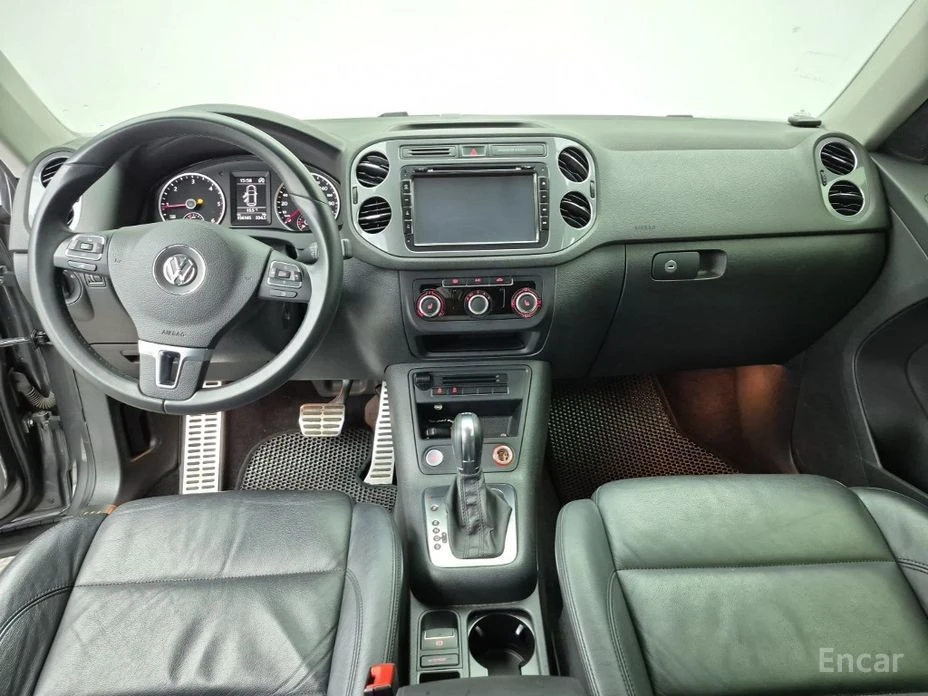 VW Tiguan, снимка 7 - Автомобили и джипове - 54555903