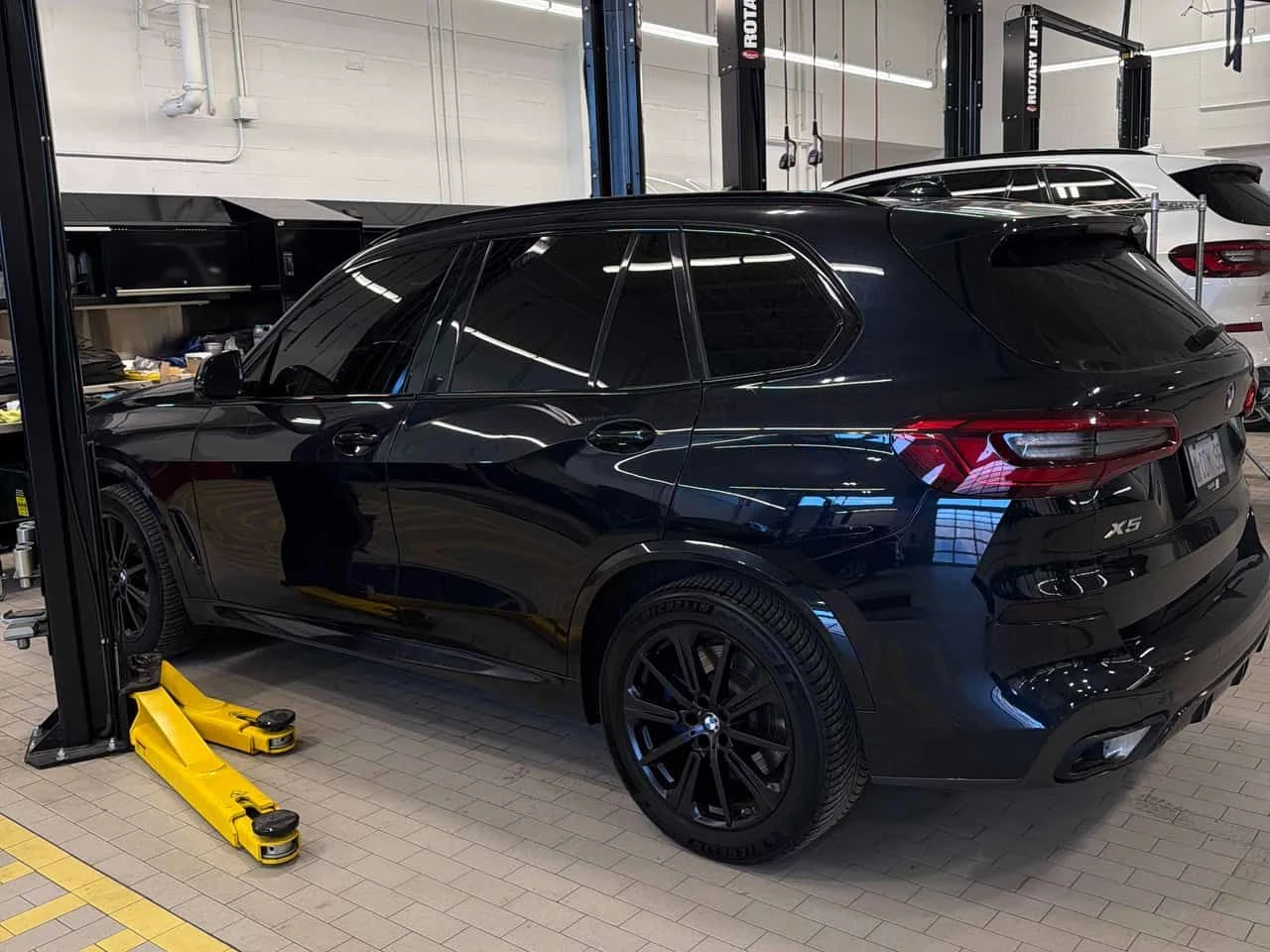 BMW X5 xDrive40i M SPORT/ДИСТРОНИК/LASER/360/ПАНОРАМА/H K, снимка 3 - Автомобили и джипове - 54571904