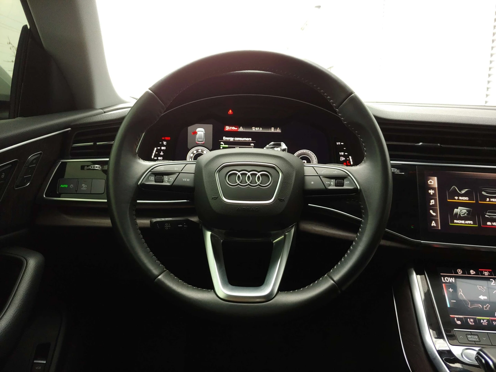 Audi Q8 Progressiv 3.0L | PANO | NAV | 79K KM ЦЕНА ДО БГ, снимка 16 - Автомобили и джипове - 54819899